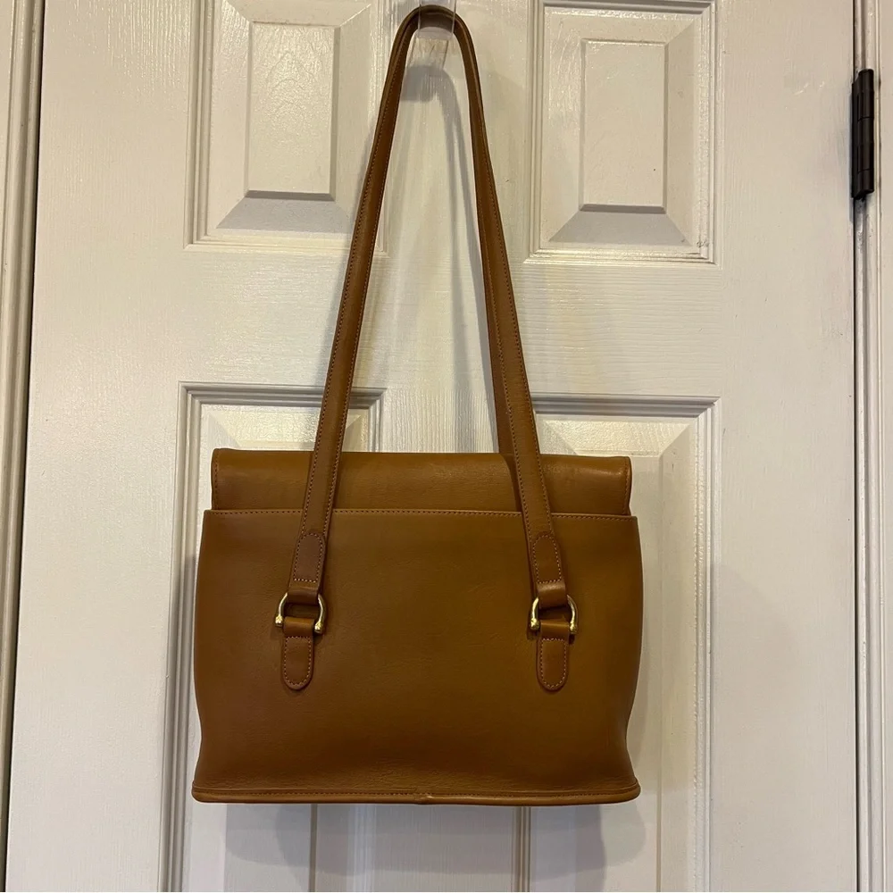 Vintage Coach 9808 Equestrian Flap Shopper Shoulder Bag in Toffee Tan Brown
